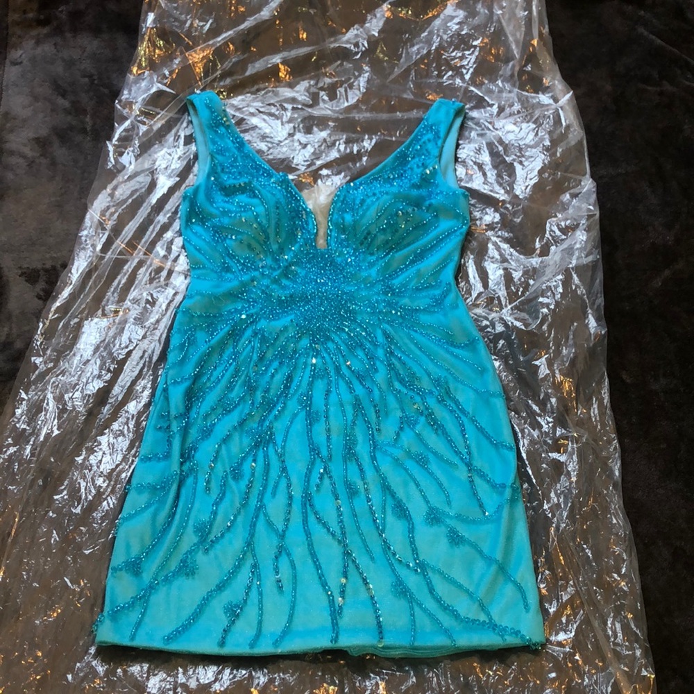 NWOT Jovani Turquoise Mini Beaded Dress